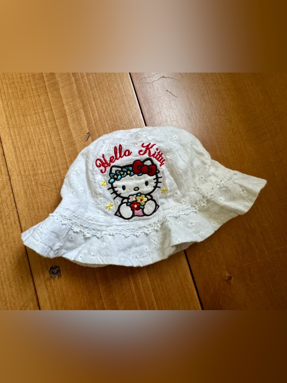 Hello Kitty White Eyelet Embroidered Bucket Sun Hat